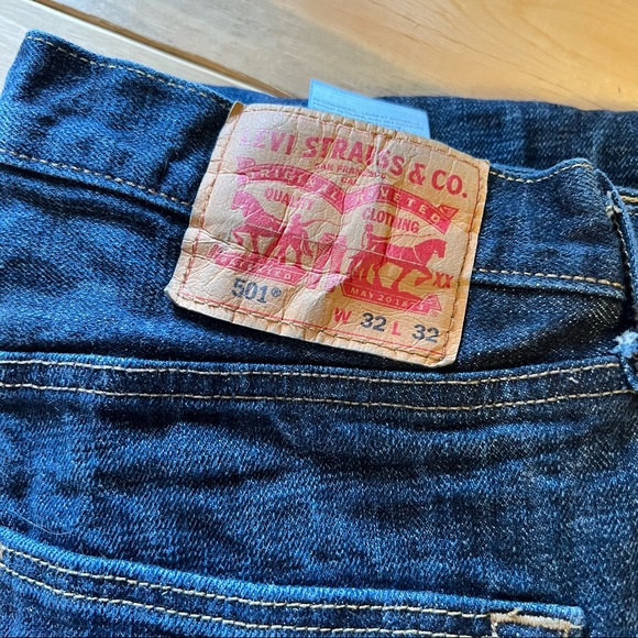 Levis 501 Jeans